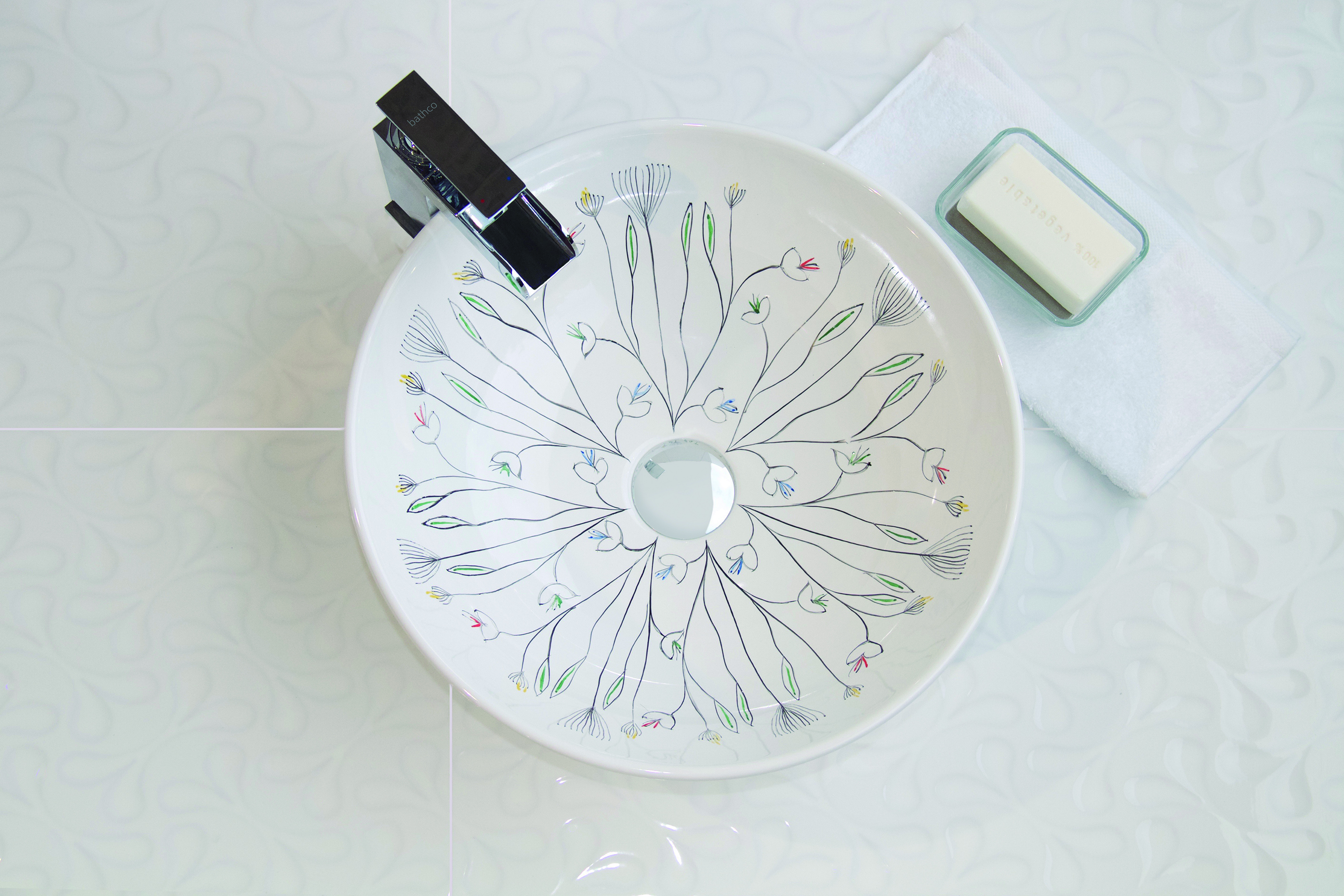Quien carne finalizando El lavabo que se adapta a la decoración de tu baño | Azulejos Peña